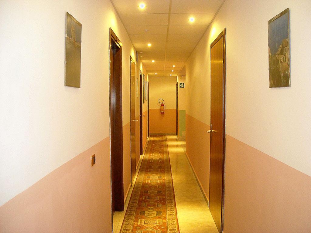 Affittacamere Diavin Vibo Valentia Buitenkant foto