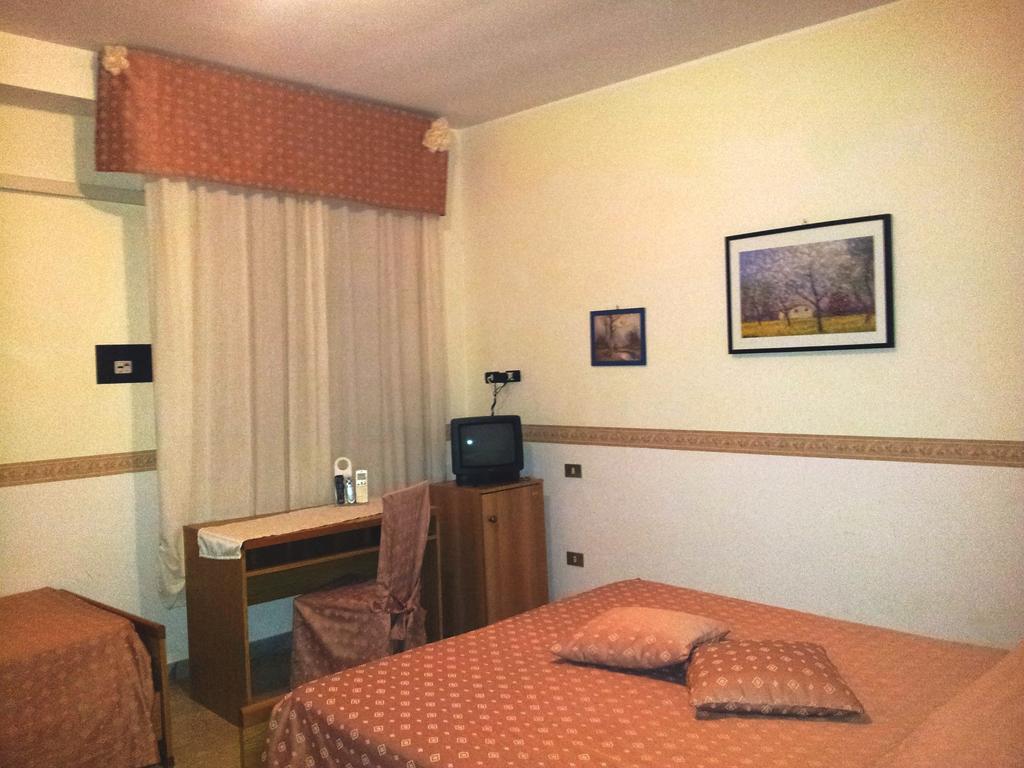 Affittacamere Diavin Vibo Valentia Buitenkant foto