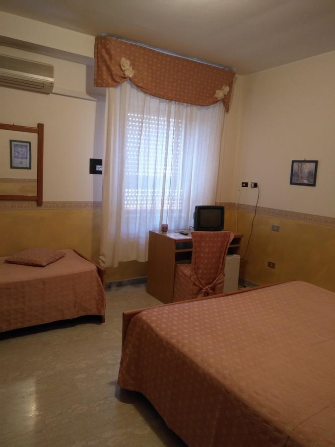 Affittacamere Diavin Vibo Valentia Buitenkant foto