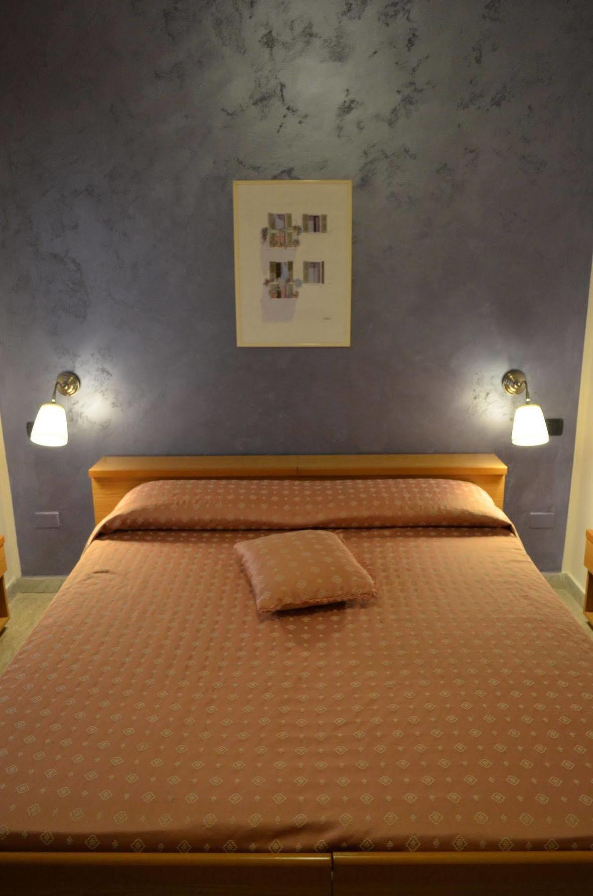 Affittacamere Diavin Vibo Valentia Buitenkant foto